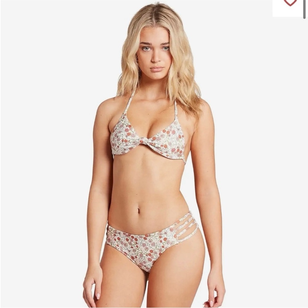 Volcolm Flower Trip Reversible
Bikini Set - size small